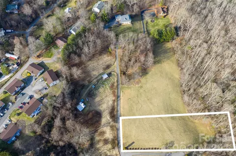 99999 Noland Downs Rd, Waynesville, NC 28785