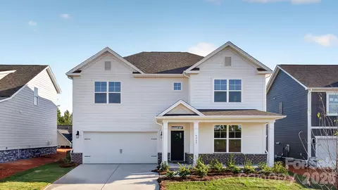 4249 Round Table Dr, Gastonia, NC 28056