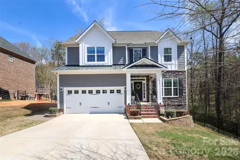 463 Kimbrell Crossing Dr, Fort Mill, SC 29715