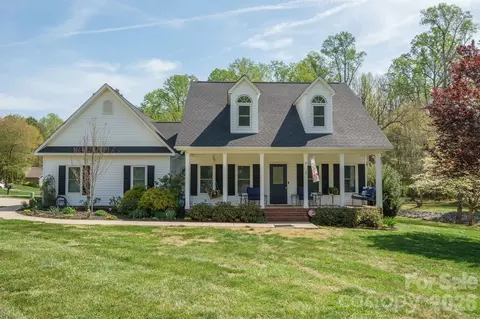 408 Mooreland Ne Dr NE, Conover, NC 28613