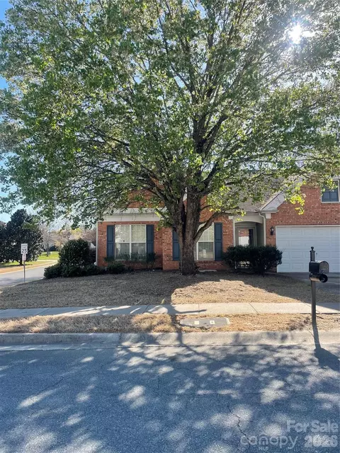 8708 Heron Glen Dr, Charlotte, NC 28269