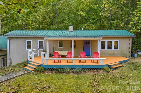 1087 N Turkey Creek Rd, Leicester, NC 28748