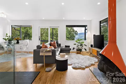 68 Lakey Gap Hts, Black Mountain, NC 28711