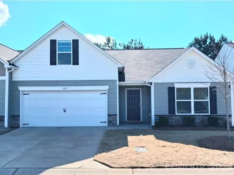 1035 Silvertrace Dr, Salisbury, NC 28144