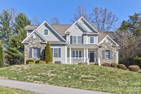 75 Eastmoor Dr, Asheville, NC 28805