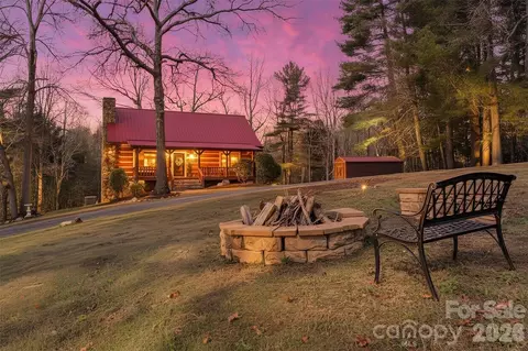 350 Starnes Circle Dr, Taylorsville, NC 28681