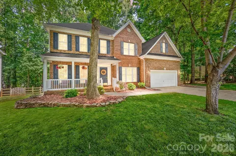 16910 Laureate Rd, Huntersville, NC 28078