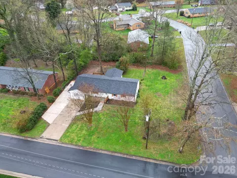 908 Woodside Dr, Kings Mountain, NC 28086