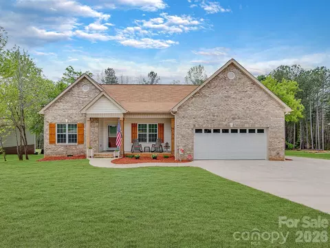 2235 Picnic Dr, Newton, NC 28658