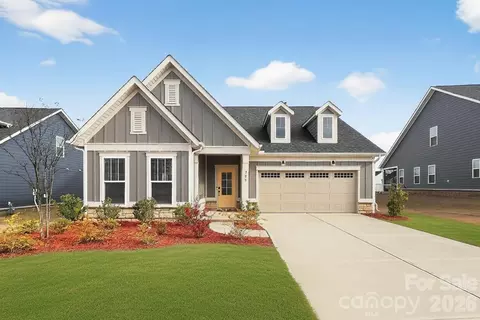709 Hinterland Ln, Matthews, NC 28104