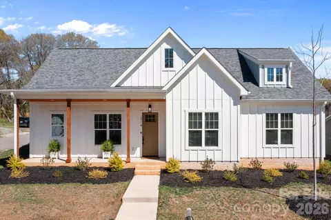 214 S Cedar St, Belmont, NC 28012