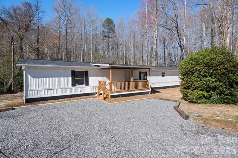 5580 Sugar Hill Rd, Marion, NC 28752