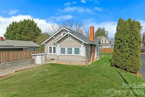 221 Summit St, Asheville, NC 28803