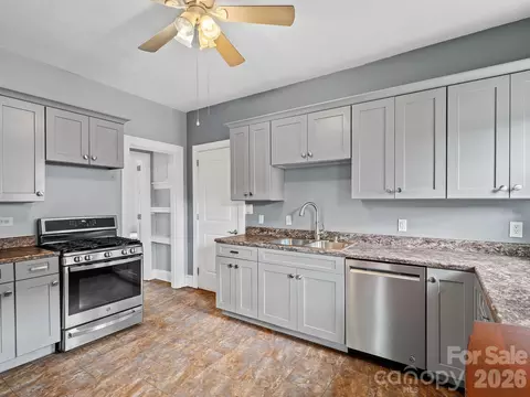 221 Summit St, Asheville, NC 28803