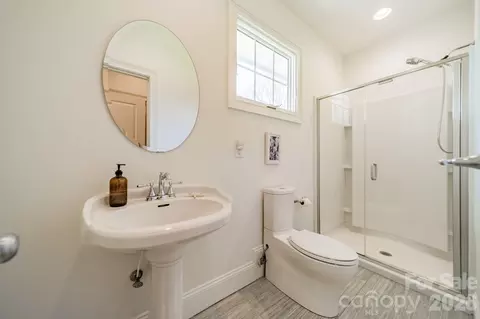 Bath - 3264 Richards Xing, Fort Mill, SC 29708 photo 1 of 3