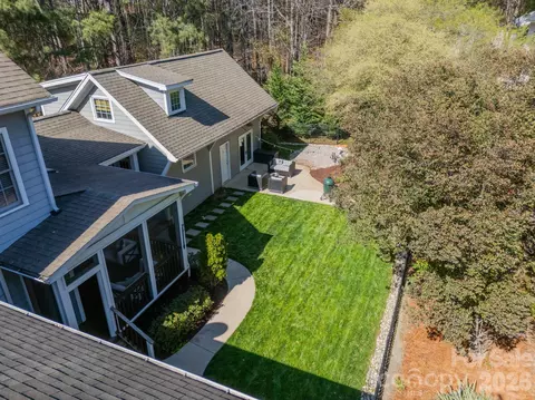 Exterior - 3264 Richards Xing, Fort Mill, SC 29708 photo 8 of 10