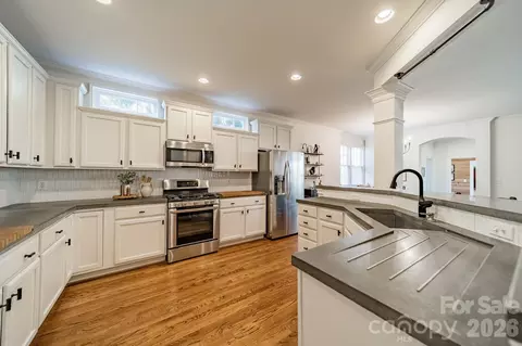 Kitchen - 3264 Richards Xing, Fort Mill, SC 29708 photo 1 of 6