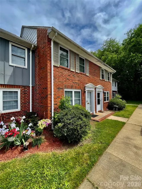 1300 Larchmont 311 Pl #311, Salisbury, NC 28144