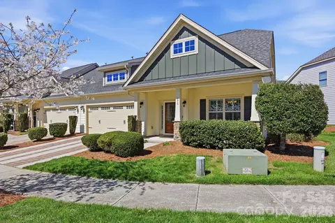 175 Aztec Cir, Mooresville, NC 28117