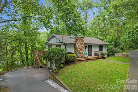 39 Spooks Branch Ext, Asheville, NC 28804