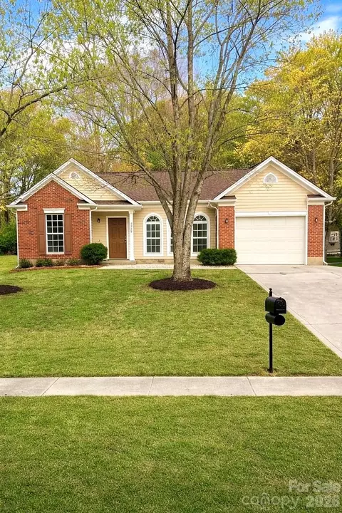 3879 Griers Fork Dr, Charlotte, NC 28273