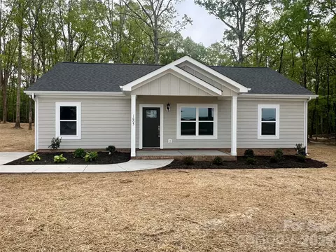 1605 N Sutherland Ave, Monroe, NC 28110