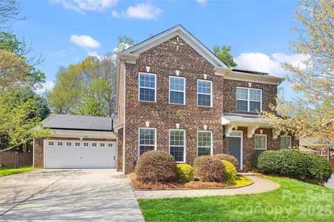 7921 Rolling Creek Ct, Charlotte, NC 28270