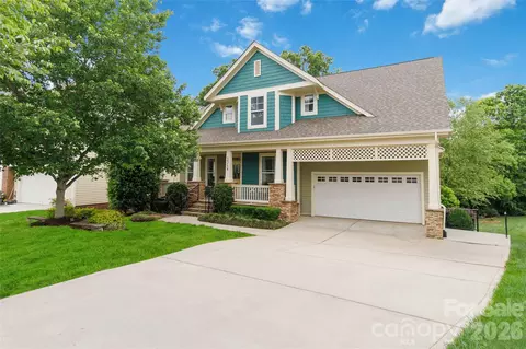 10719 Waycross Dr, Huntersville, NC 28078