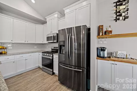 Kitchen - 8147 Mccormick St, Terrell, NC 28682 photo 5 of 6