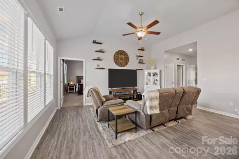 Entry Way - 8147 Mccormick St, Terrell, NC 28682 photo 4 of 6