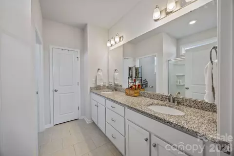 Entry Way - 8147 Mccormick St, Terrell, NC 28682 photo 6 of 6