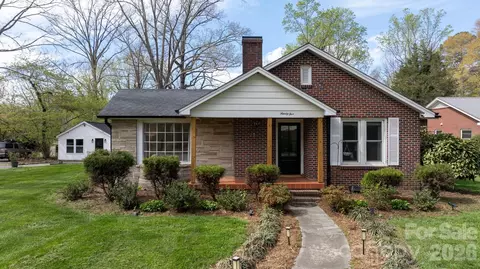 95 18th Nw Ave NW, Hickory, NC 28601