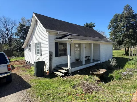 223 Walker St, Kings Mountain, NC 28086