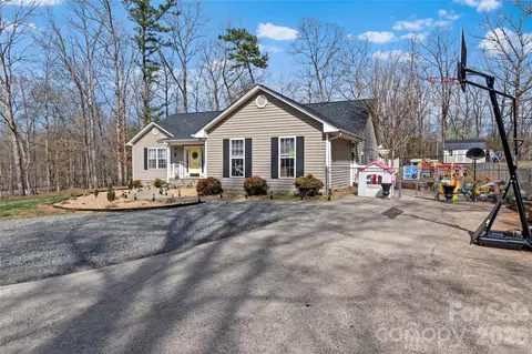 160 Newman Rd, Elkin, NC 28621 photo 2