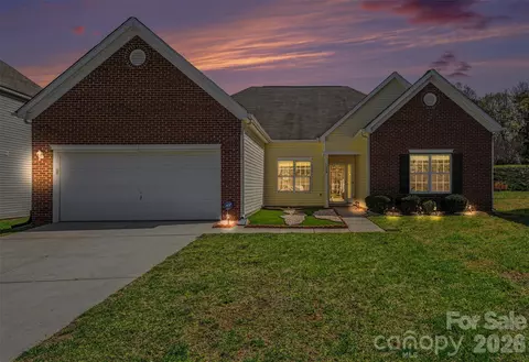 1604 Swan Dr, Charlotte, NC 28216