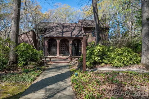 1432 Laurel Ln, Gastonia, NC 28054
