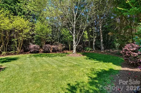 Exterior - 7609 Windaliere Dr, Cornelius, NC 28031 photo 4 of 4