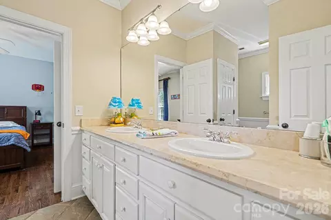 Bath - 7609 Windaliere Dr, Cornelius, NC 28031 photo 5 of 7