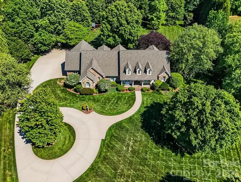 1422 Stone Gate Dr, Shelby, NC 28150