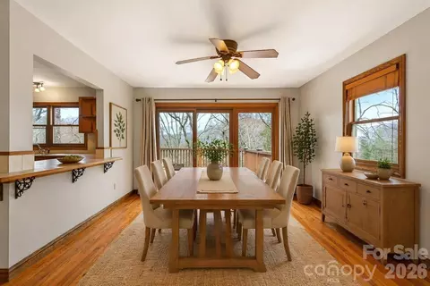 169 Hilltop Rd, Black Mountain, NC 28711