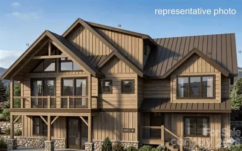 301 Awohali Trl, Maggie Valley, NC 28751