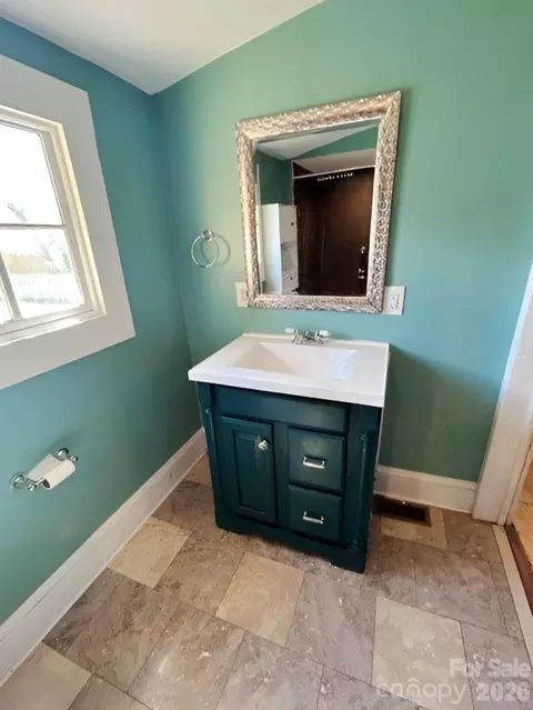 Bath - 202 E Central Ave, Catawba, NC 28609 photo 1 of 3