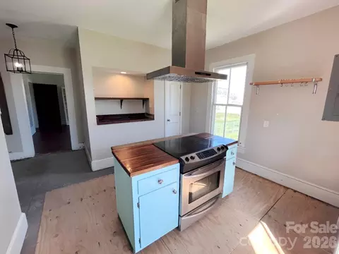 Kitchen - 202 E Central Ave, Catawba, NC 28609 photo 2 of 4