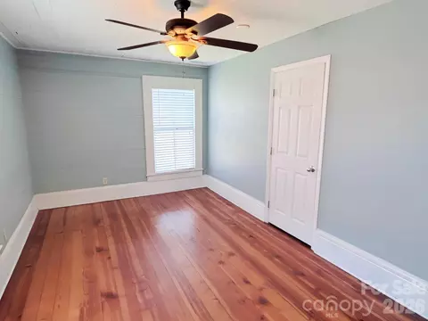 Bedroom - 202 E Central Ave, Catawba, NC 28609 photo 1 of 4