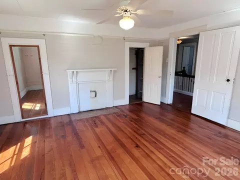 Bedroom - 202 E Central Ave, Catawba, NC 28609 photo 4 of 4