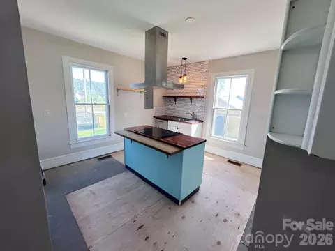 Kitchen - 202 E Central Ave, Catawba, NC 28609 photo 1 of 4