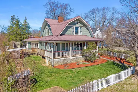 26 E Chestnut St, Asheville, NC 28801