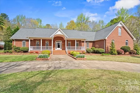299 Fairway Ln, Pageland, SC 29728