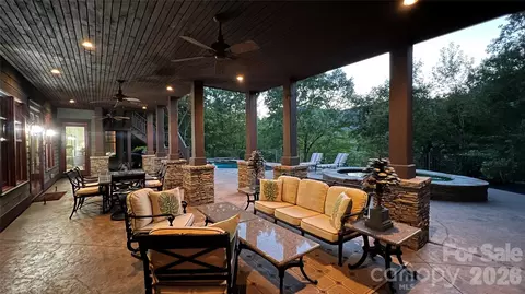 Exterior - 538 Chestertown Dr, Mill Spring, NC 28756 photo 4 of 7