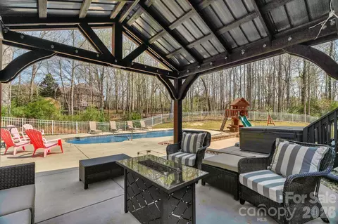 3729 Methodist Church Ln, Waxhaw, NC 28173